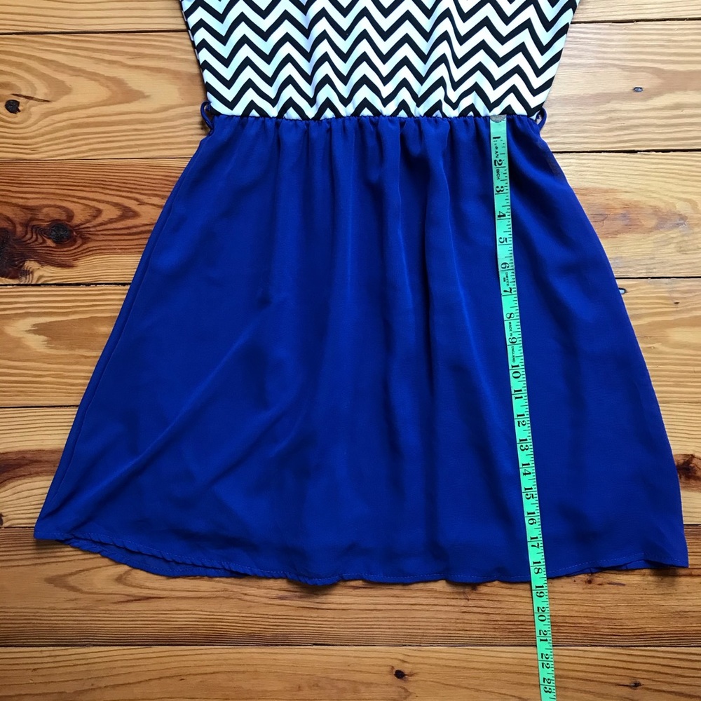 🌸5/$30🌸 Cantata Blue Black White Zig-Zag Dress, EUC - Picture 8 of 13